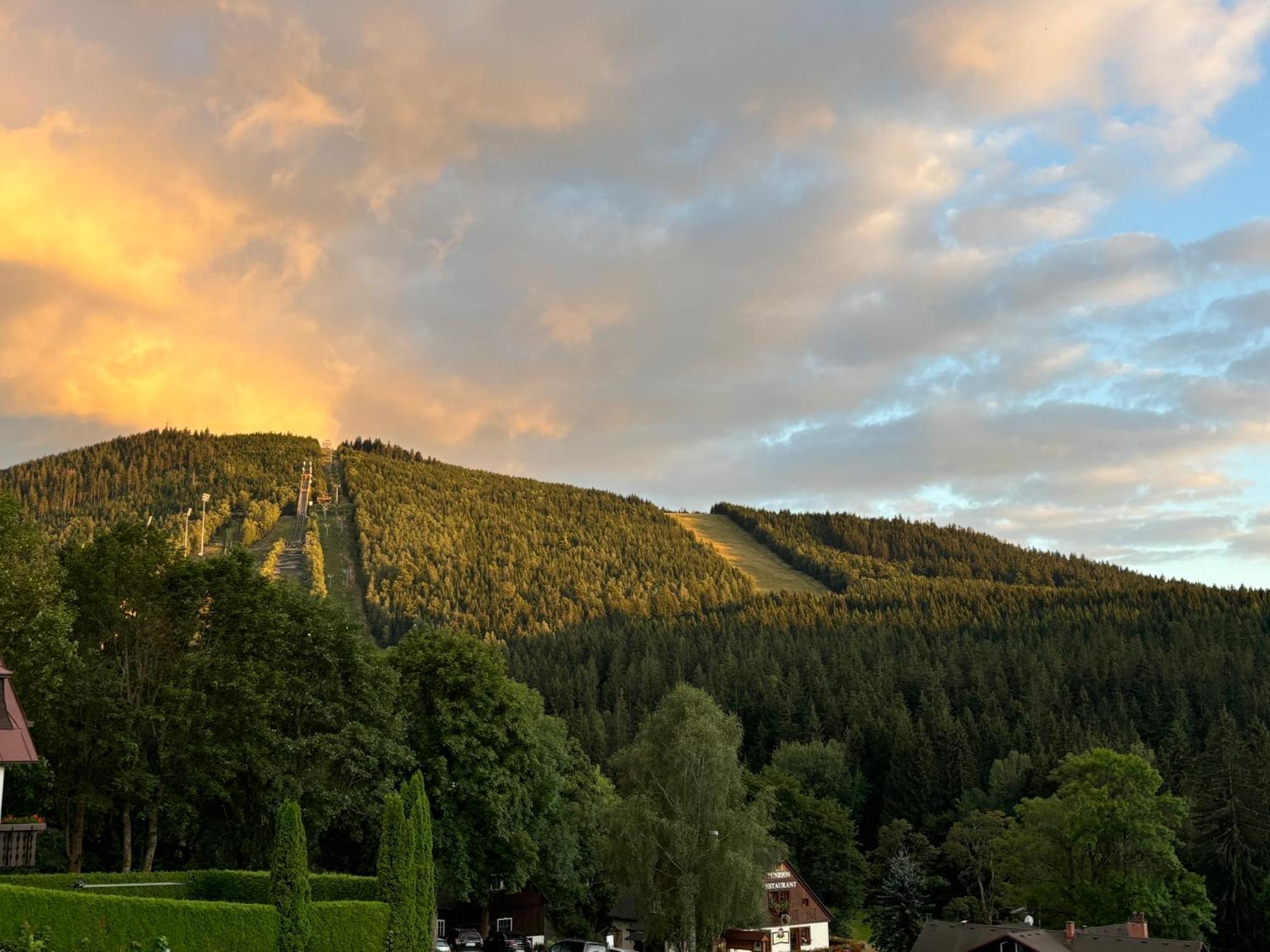 Penzion Verde Rosa Harrachov Bagian luar foto